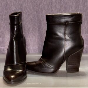 Chic Brown Leather Heeled Boots size 6 1/2